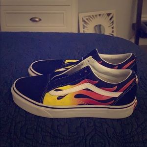 Flame skater vans women’s